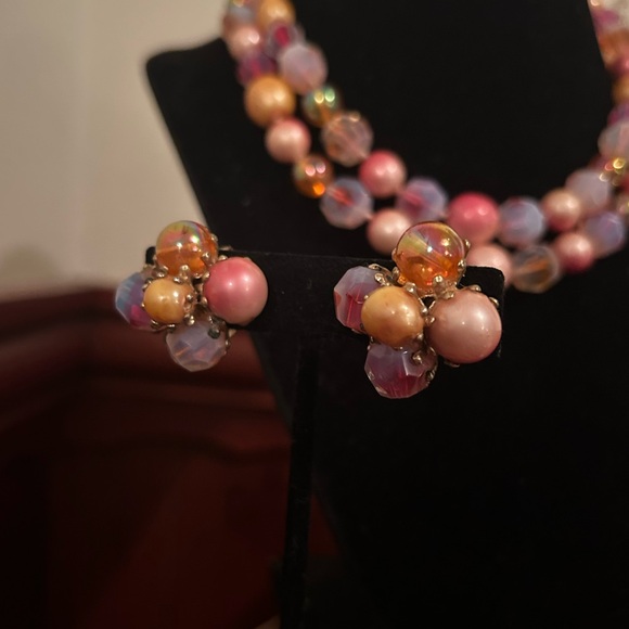 Vintage Rare & HTF Vogue Cherry Glass Necklace, Bracelet, and Earrings Set - Picture 6 of 12